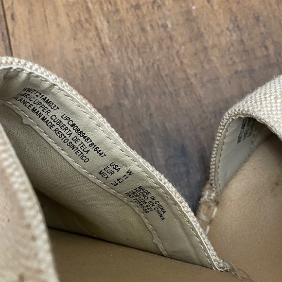 Time and Tru Tan Memory Foam Sandal - Picture 3 of 8